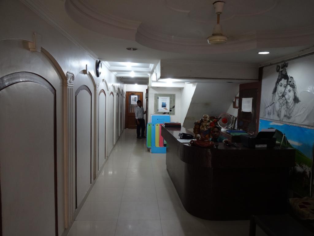 Hotel Elegant International New Delhi Luaran gambar