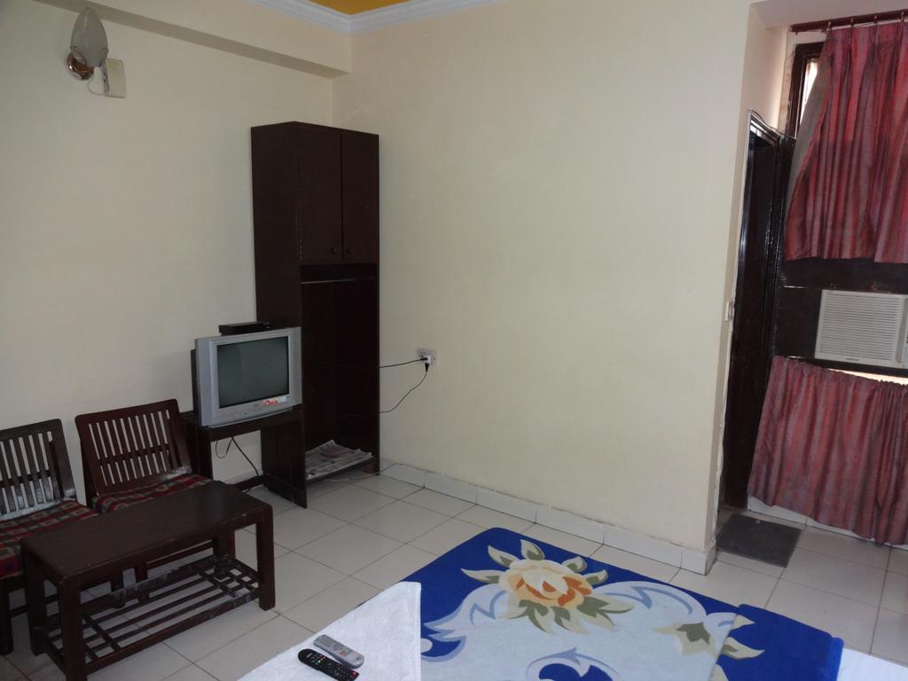 Hotel Elegant International New Delhi Luaran gambar