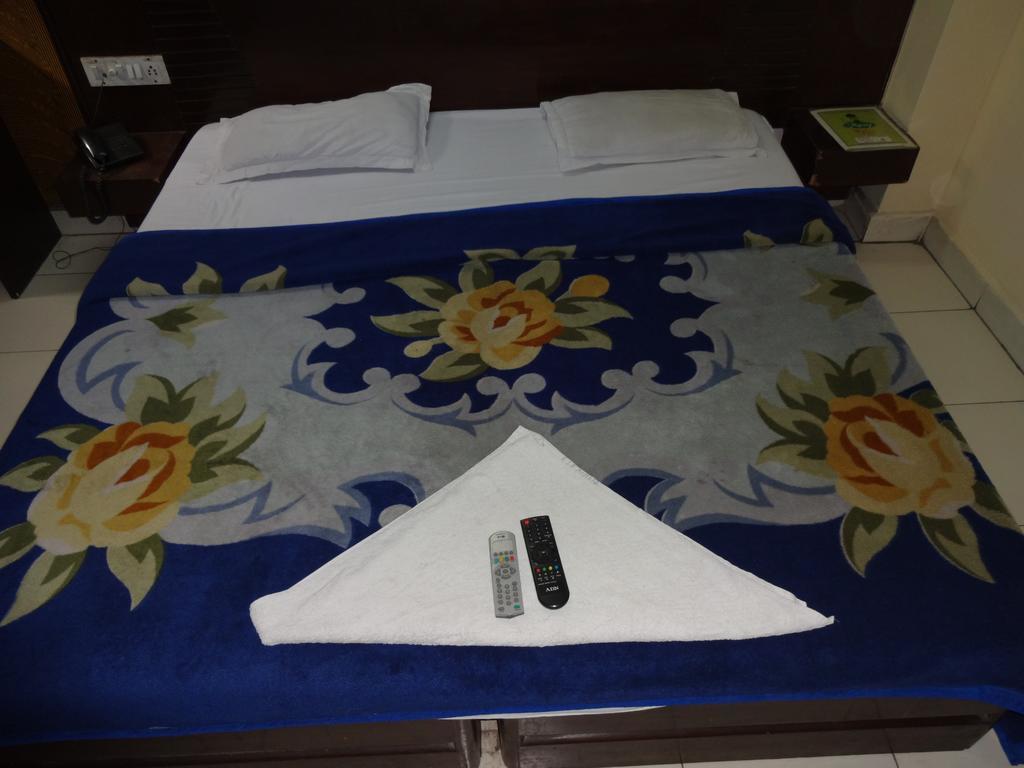 Hotel Elegant International New Delhi Luaran gambar